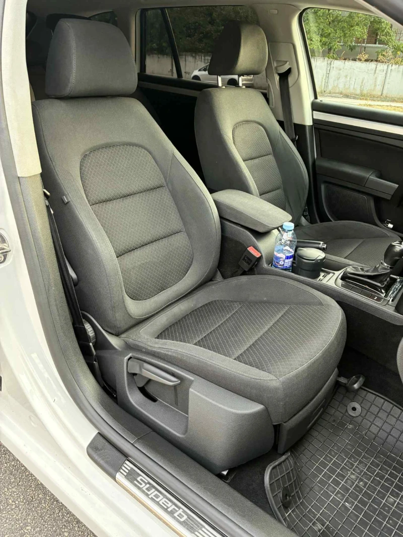 Skoda Superb 2.0 TDI/170/4X4, снимка 11 - Автомобили и джипове - 52568196