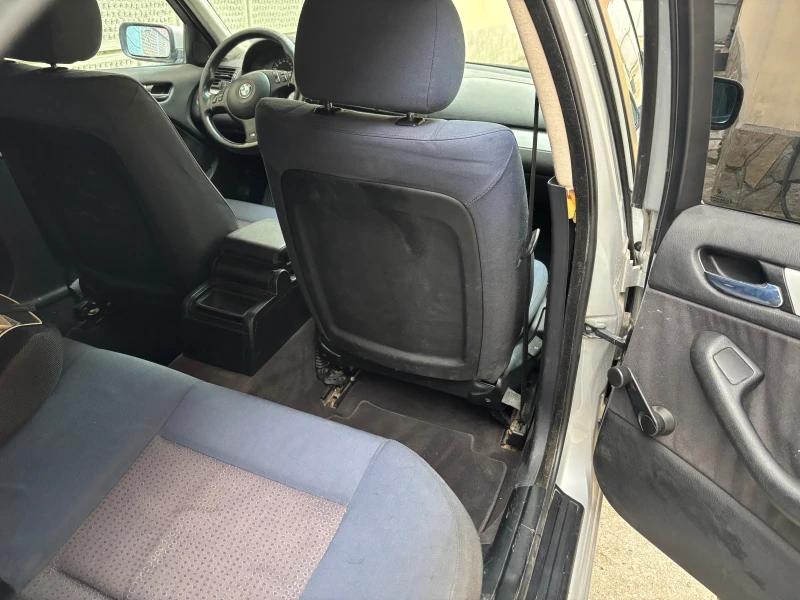 BMW 320, снимка 7 - Автомобили и джипове - 52076960