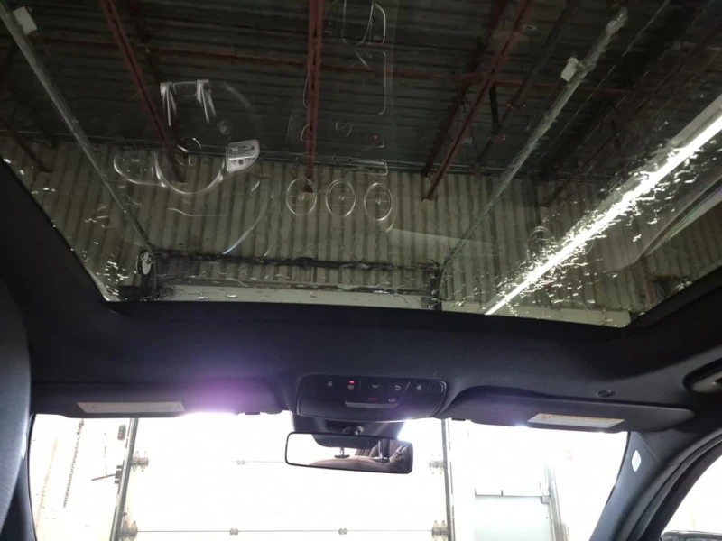 Mercedes-Benz C 43 AMG * CARFAX * БЕЗ ПЪРВОНАЧАЛНА ВНОСКА, снимка 14 - Автомобили и джипове - 52813876