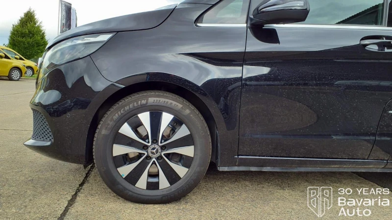 Mercedes-Benz 300 d extralang 4Matic Avantgarde Edition, снимка 16 - Автомобили и джипове - 53170716