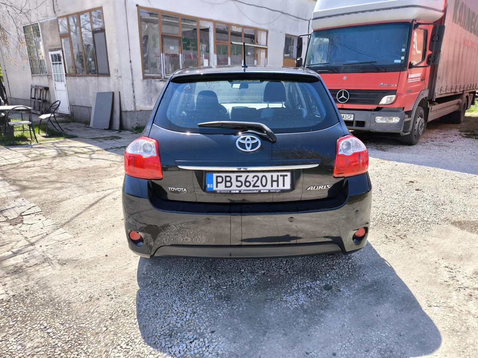 Toyota Auris  - изображение 3