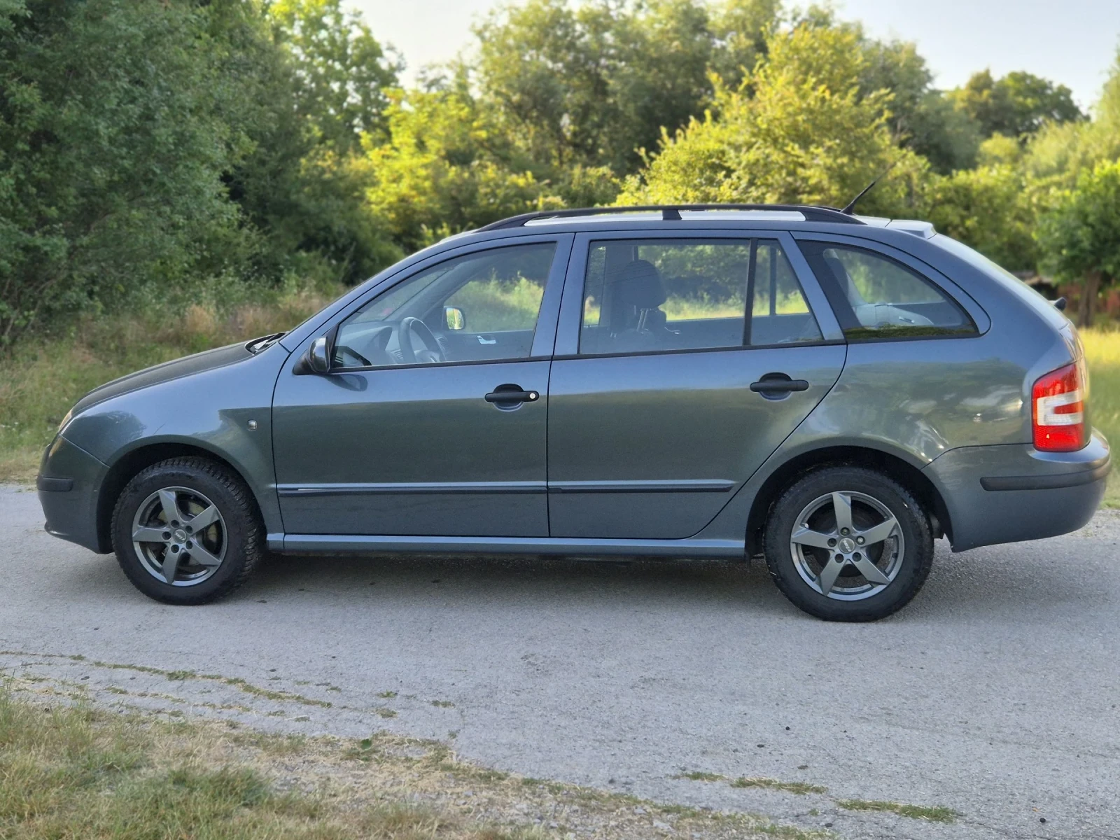 Skoda Fabia 1.4 i - изображение 8