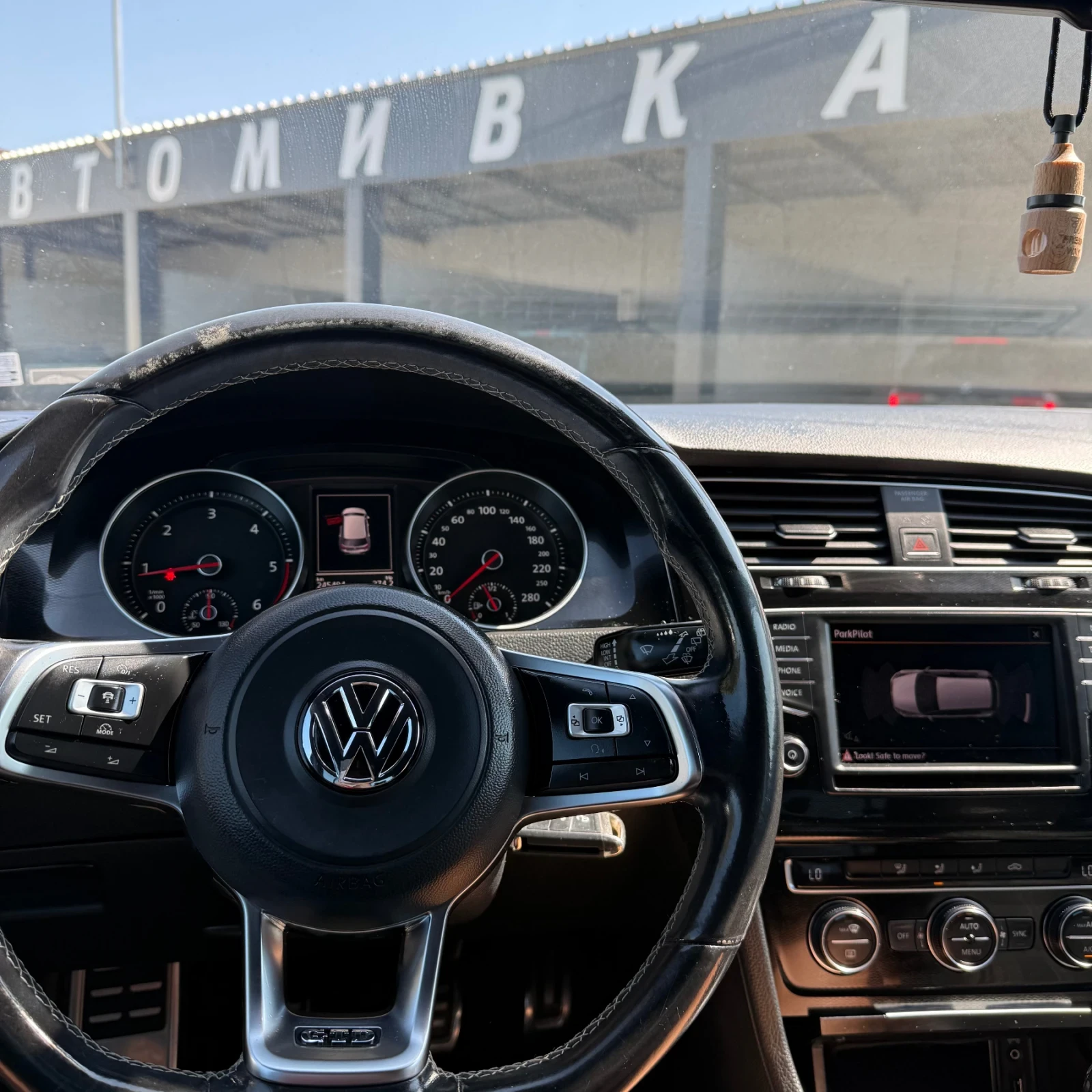 VW Golf 2.00 GTD - изображение 7