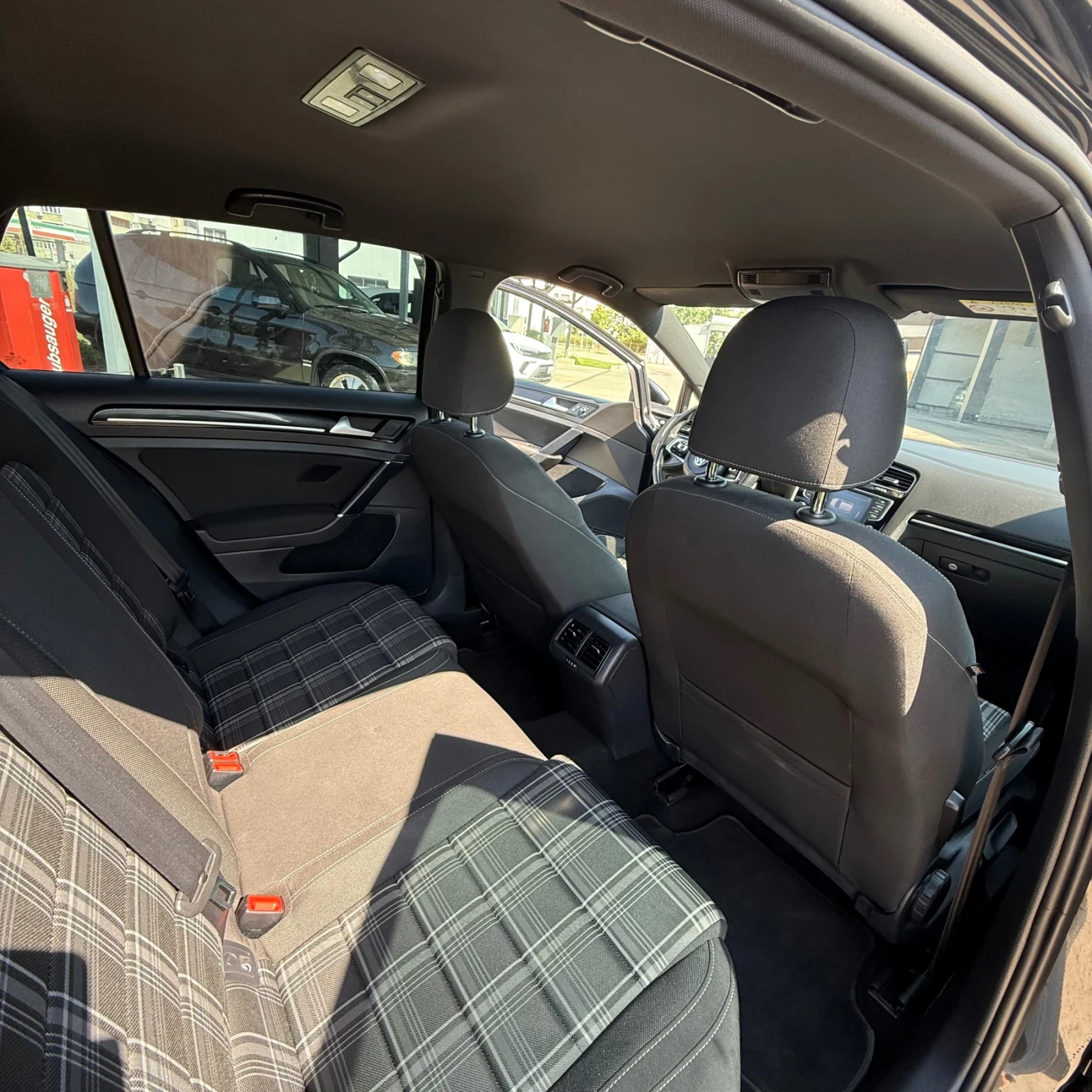 VW Golf 2.00 GTD - изображение 10