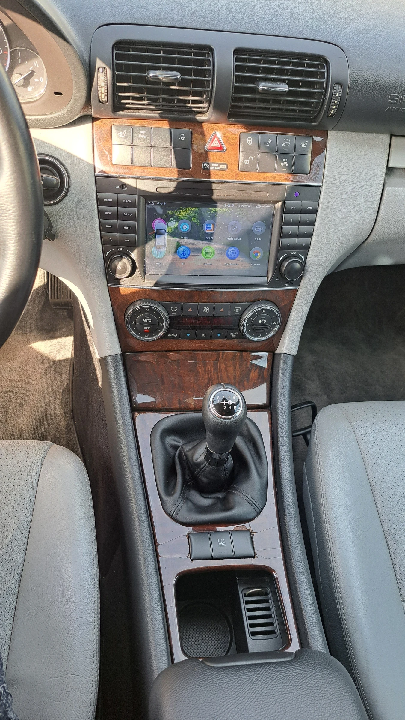 Mercedes-Benz C 320  - изображение 8