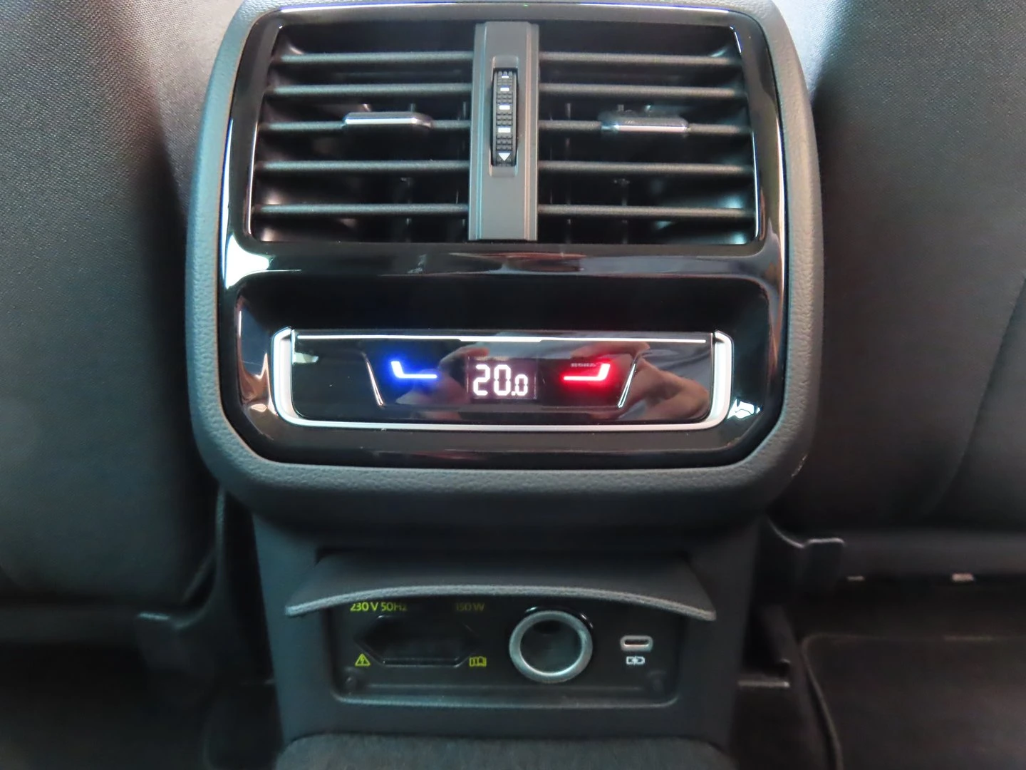 VW Passat Business 2.0 TDI SCR DSG - изображение 9