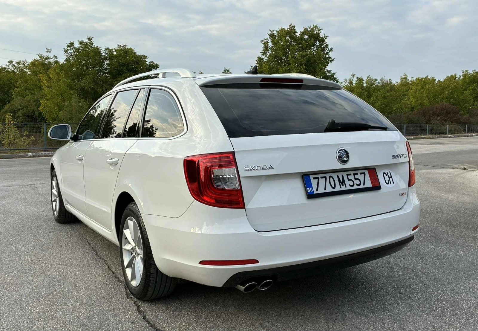 Skoda Superb 2.0 TDI/170/4X4 - изображение 5