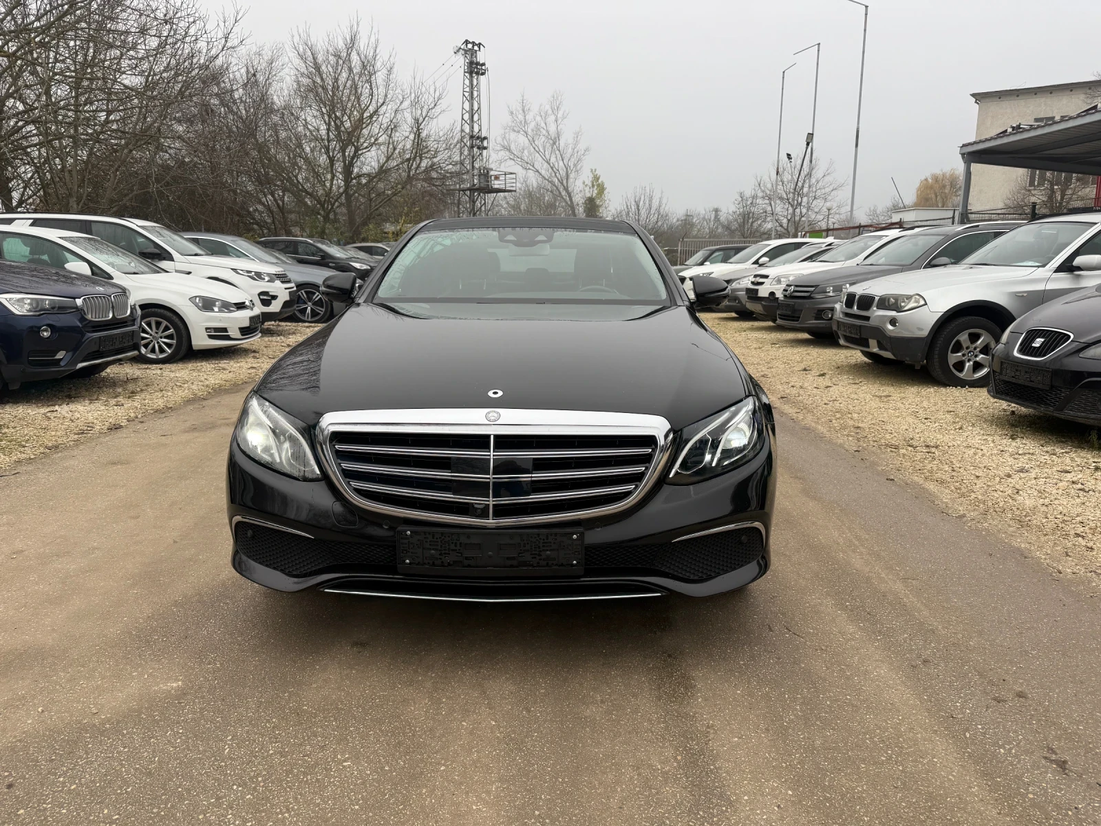 Mercedes-Benz E 220 194к.с. - 9G Tronic - Топ състояние - изображение 2