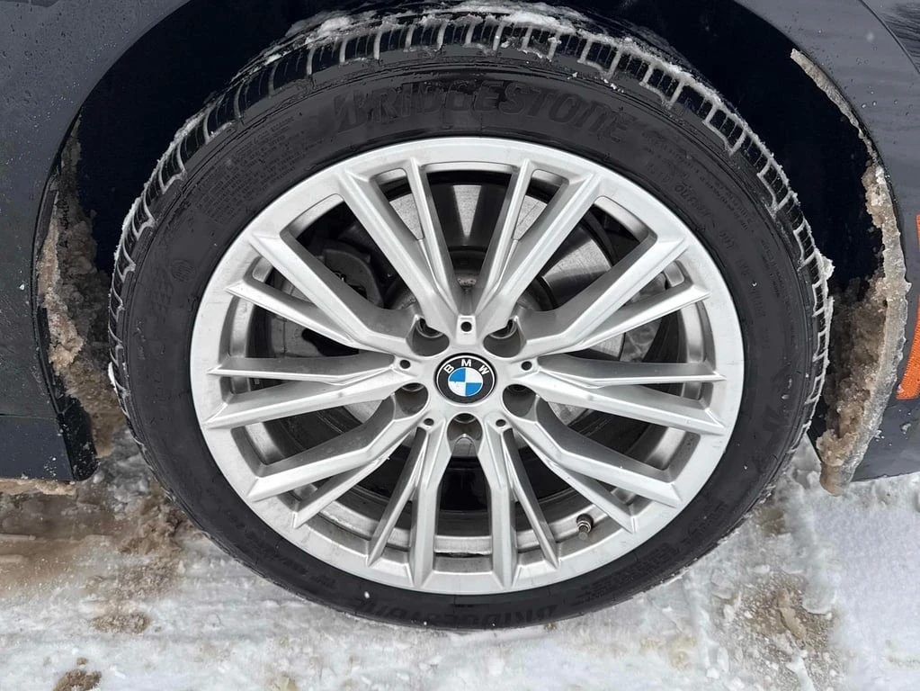 BMW 330 * 330i xDrive * CARFAX * БЕЗ ПЪРВОНАЧАЛНА ВНОСКА - изображение 7