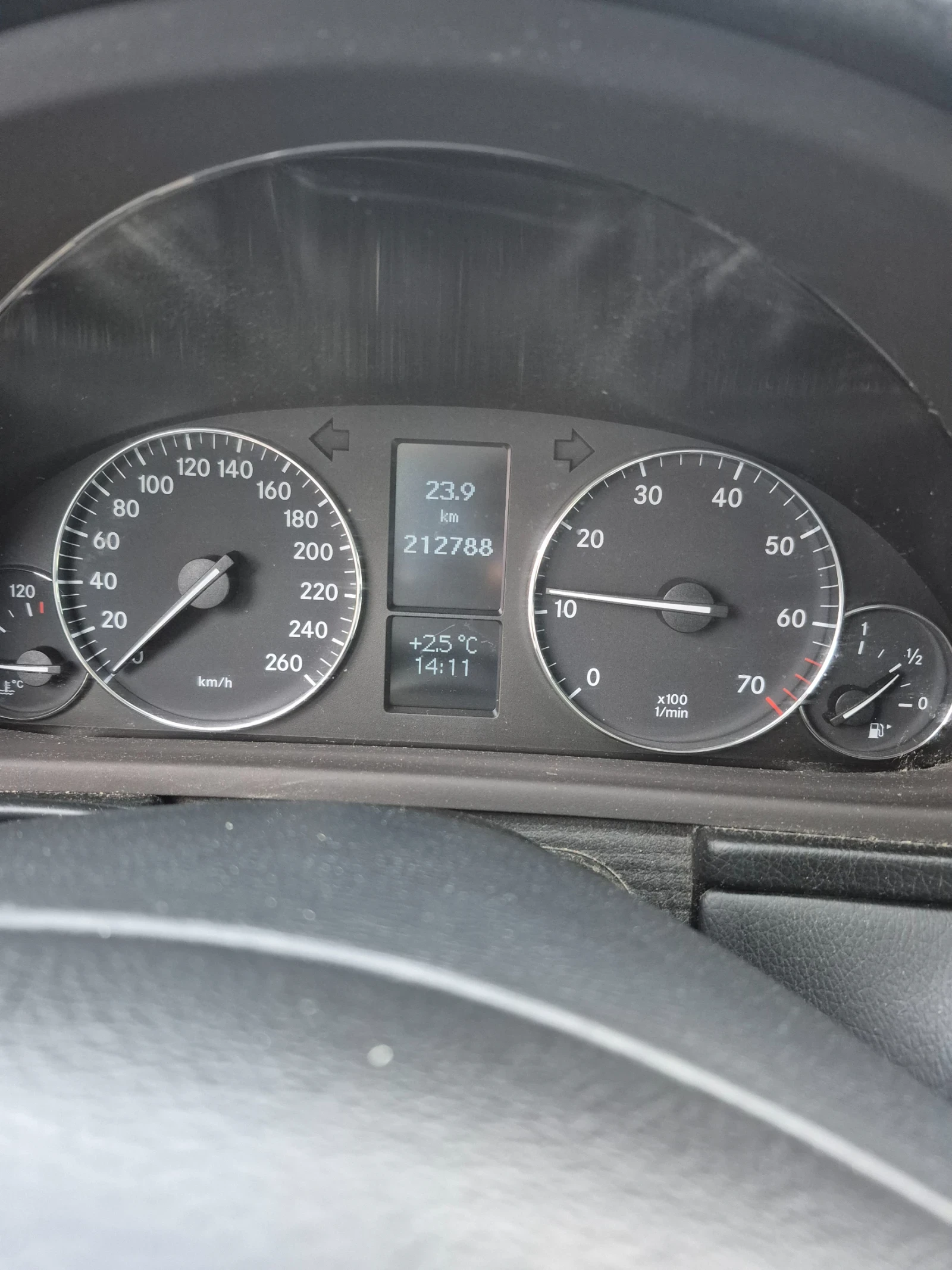 Mercedes-Benz C 180  - изображение 4