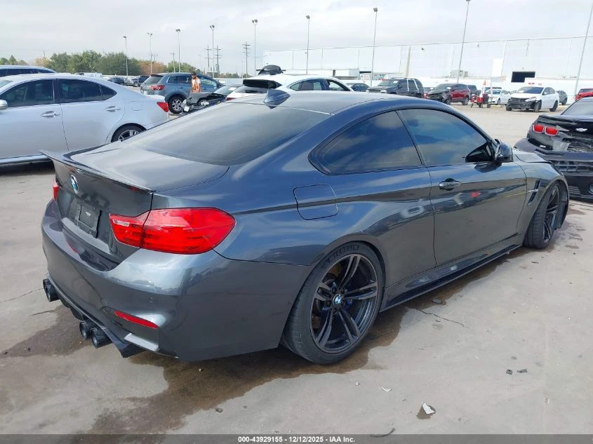 BMW M4 2015 BMW M4 - изображение 9