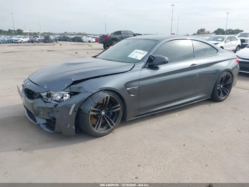 BMW M4 2015 BMW M4 - изображение 4