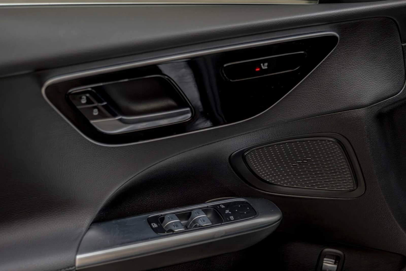 Mercedes-Benz C 220 d/Virtual/Подгрев/Kамера/MBUX/ - изображение 8