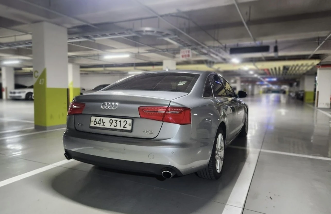 Audi A6 3.0TFSI/190ХИЛ.КМ/БЕЗ ЗАБЕЛЕЖКА, снимка 5 - Автомобили и джипове - 53767827