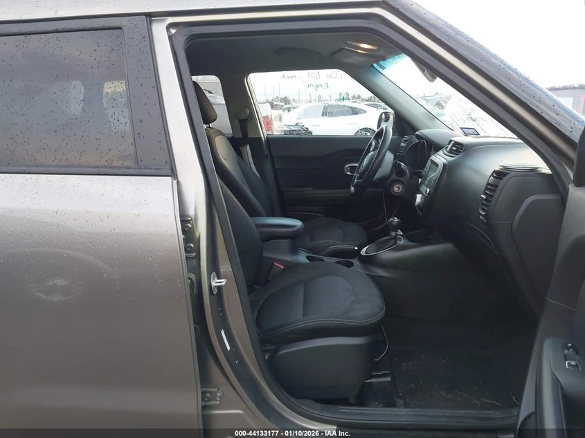 Kia Soul 2l + , снимка 5 - Автомобили и джипове - 53774001