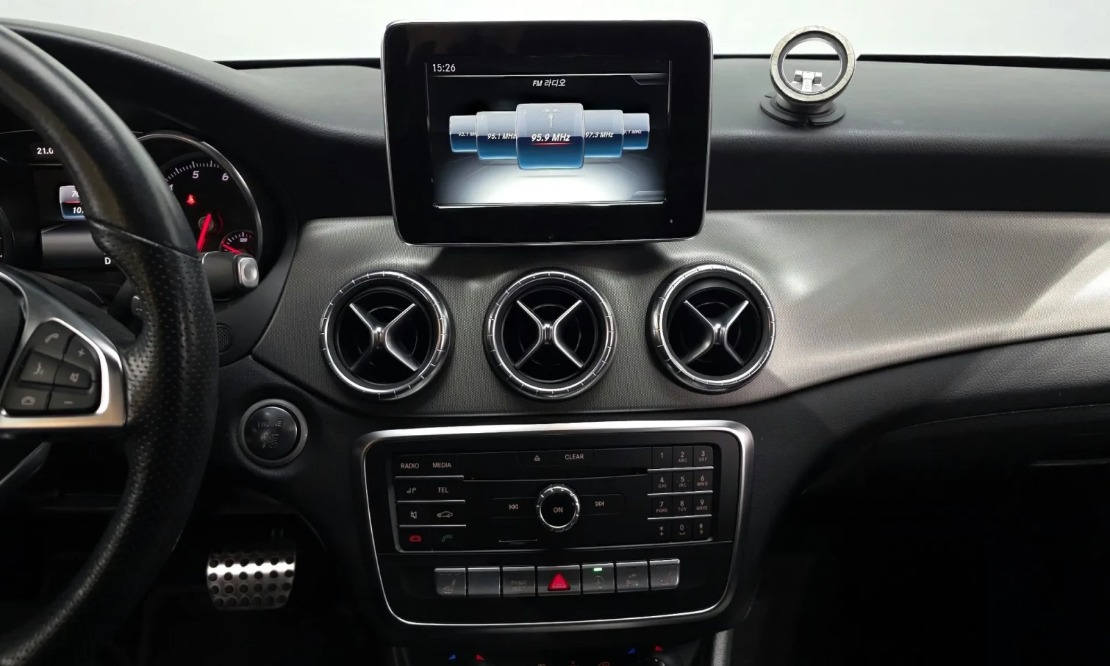 Mercedes-Benz CLA 220 2019* AMG PK* DYNAMIC* KEYLESS* КРАЙНА ЦЕНА, снимка 10 - Автомобили и джипове - 54170021