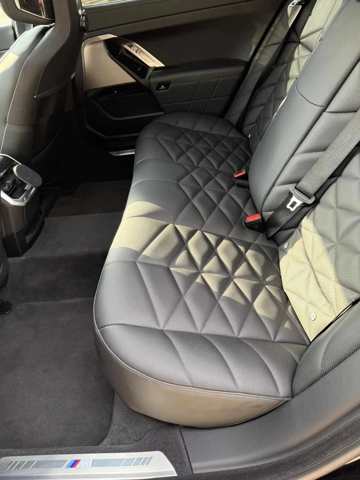 BMW 740 М Pack 3.0d * Перфектно състояние * Без забележки, снимка 10 - Автомобили и джипове - 54313793
