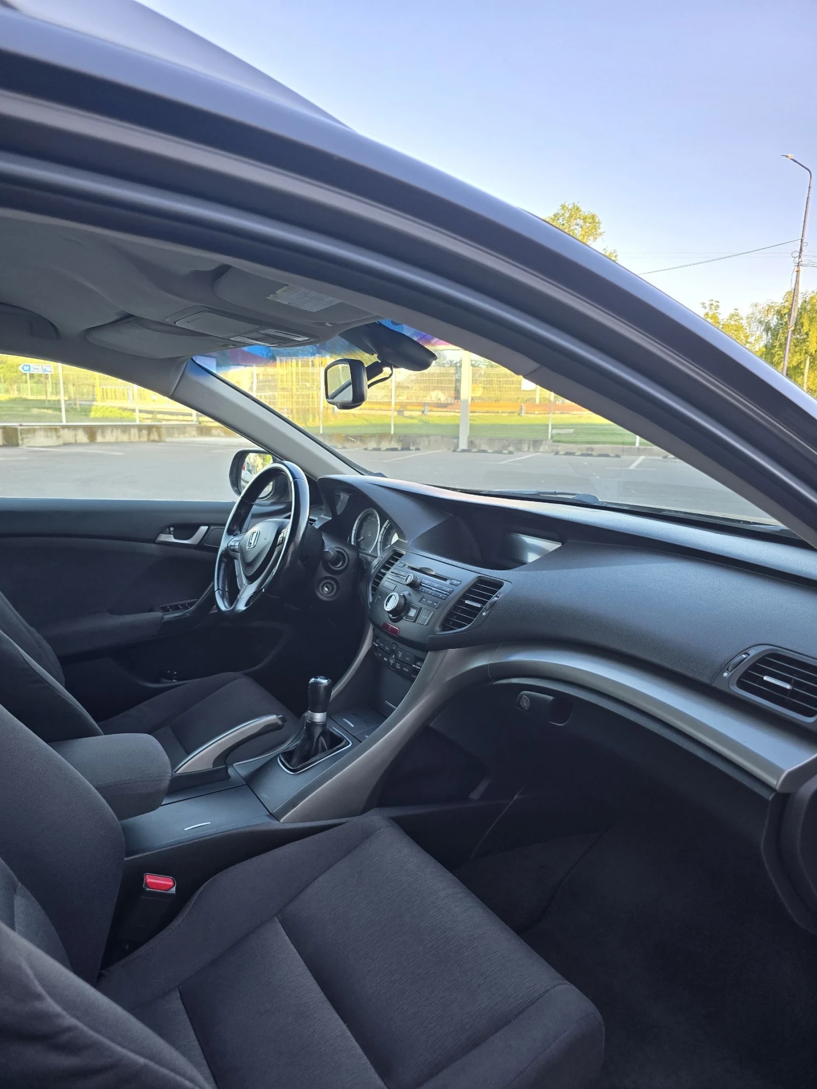 Honda Accord 2.2 i-DTEC, снимка 12 - Автомобили и джипове - 54527536