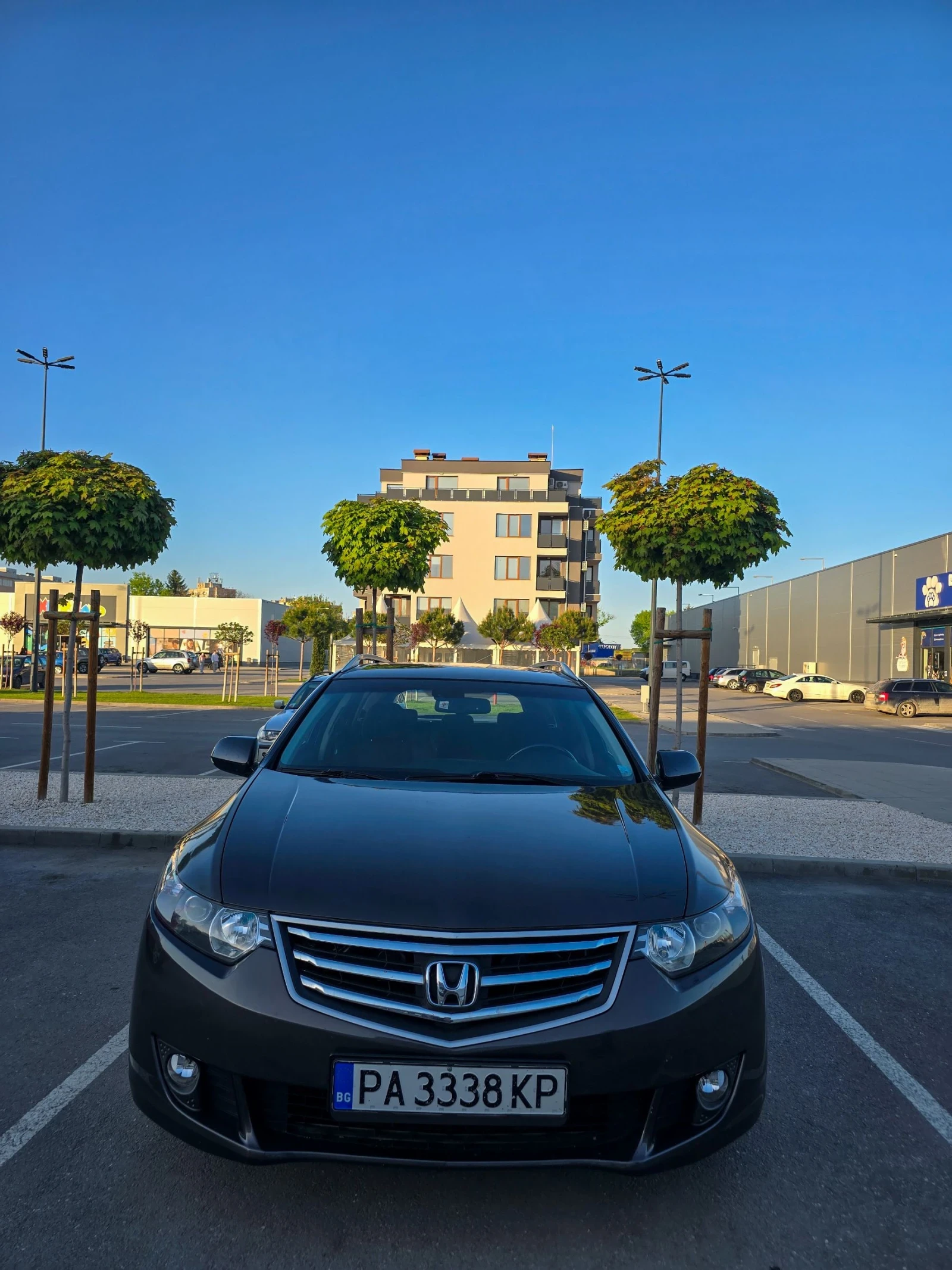 Honda Accord 2.2 i-DTEC, снимка 2 - Автомобили и джипове - 54527536