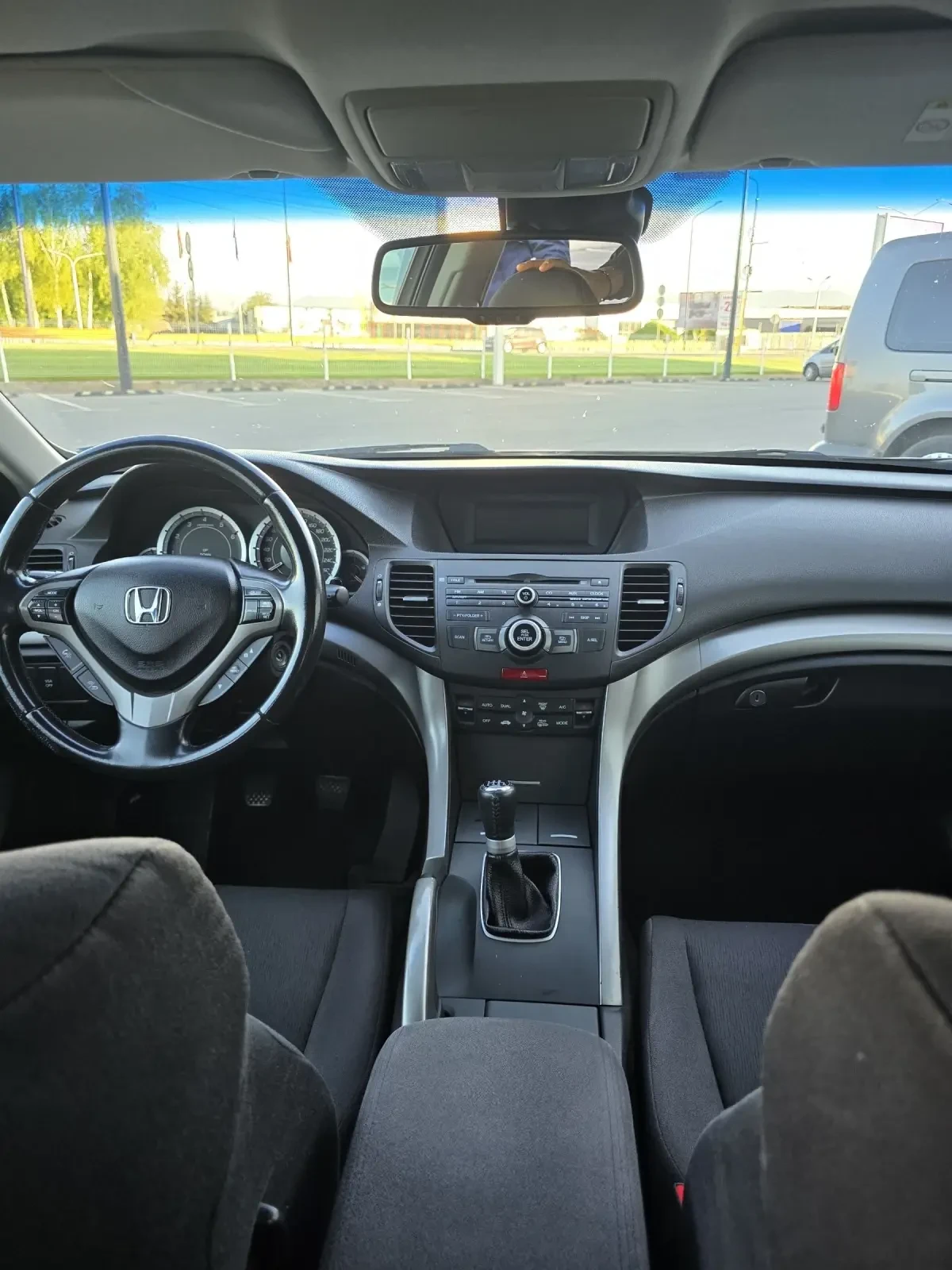 Honda Accord 2.2 i-DTEC, снимка 10 - Автомобили и джипове - 54527536