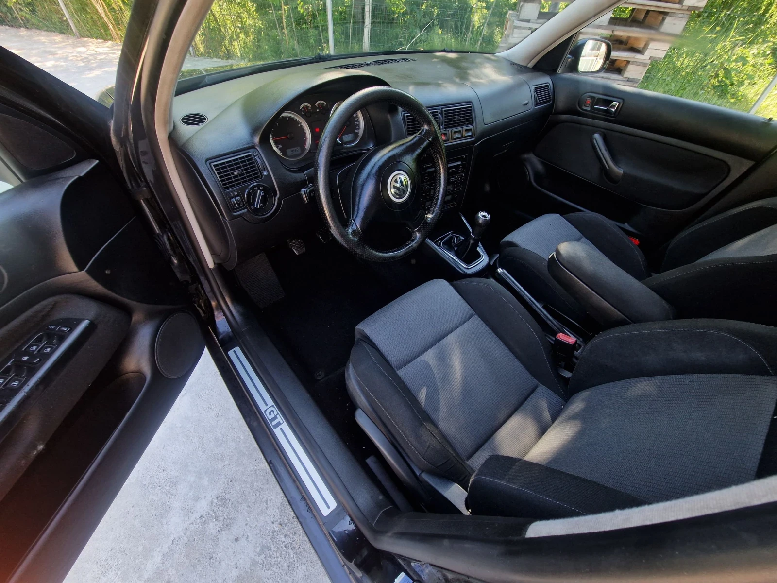 VW Golf 1.9TDI 90 к.с., снимка 8 - Автомобили и джипове - 54576968