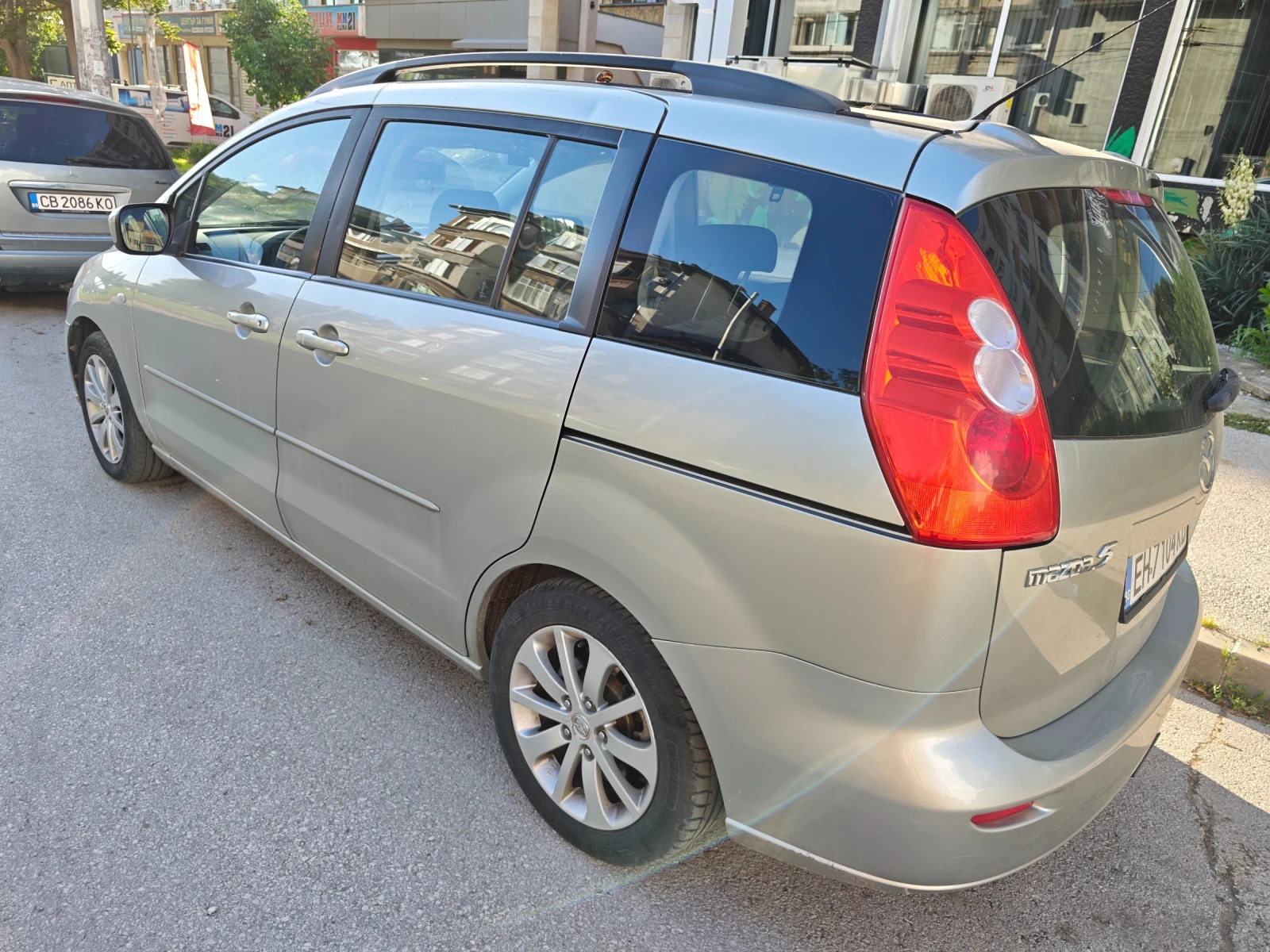 Mazda 5, снимка 4 - Автомобили и джипове - 54704195