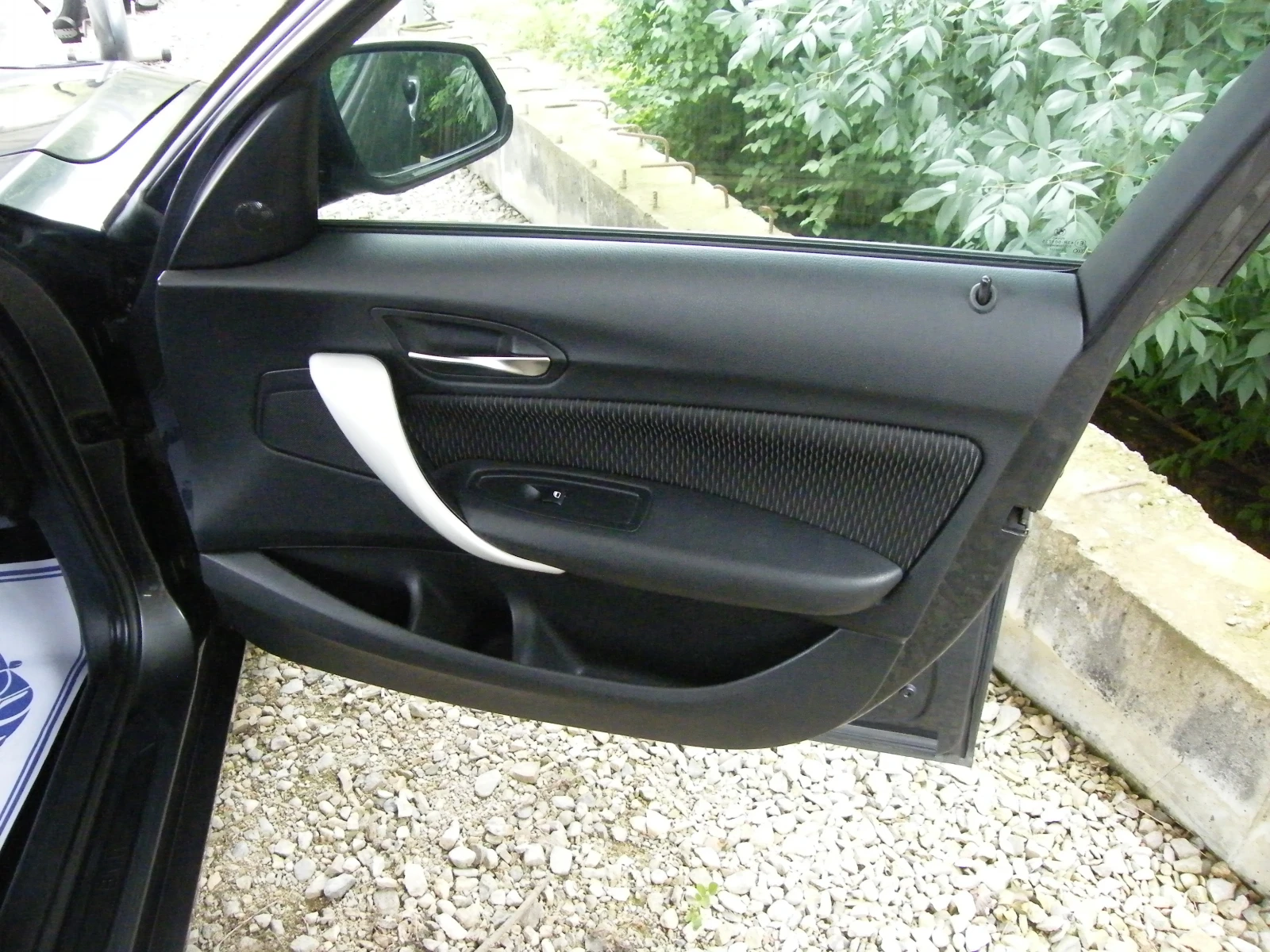 BMW 118 2.0 d, снимка 10 - Автомобили и джипове - 55442126