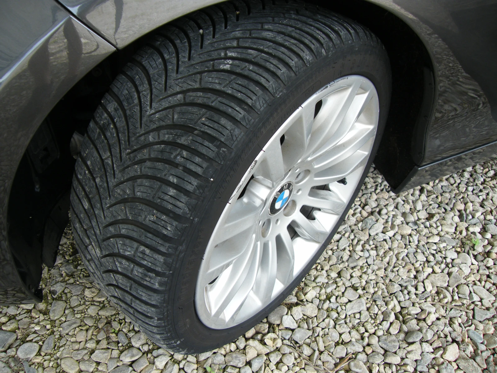 BMW 118 2.0 d, снимка 16 - Автомобили и джипове - 55442126