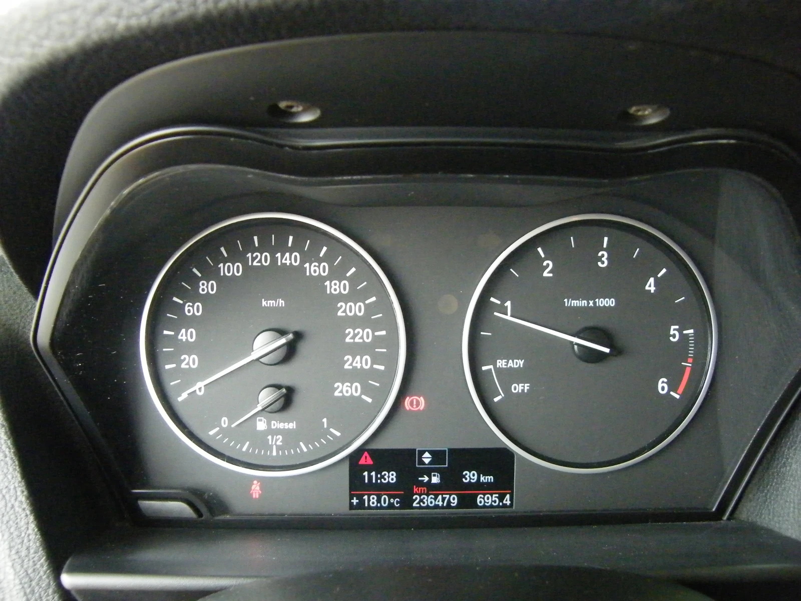 BMW 118 2.0 d, снимка 12 - Автомобили и джипове - 55442126