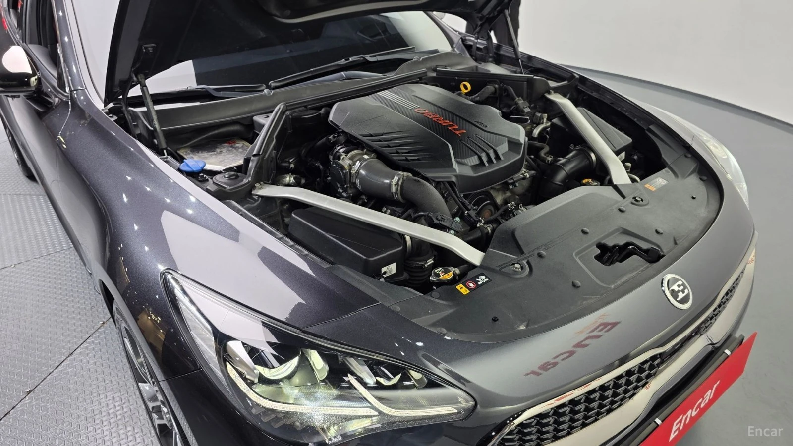 Kia Stinger 3.3 GT TURBO* ОБДУХ* 360* HUD* ПАНОРАМА* , снимка 6 - Автомобили и джипове - 55538012