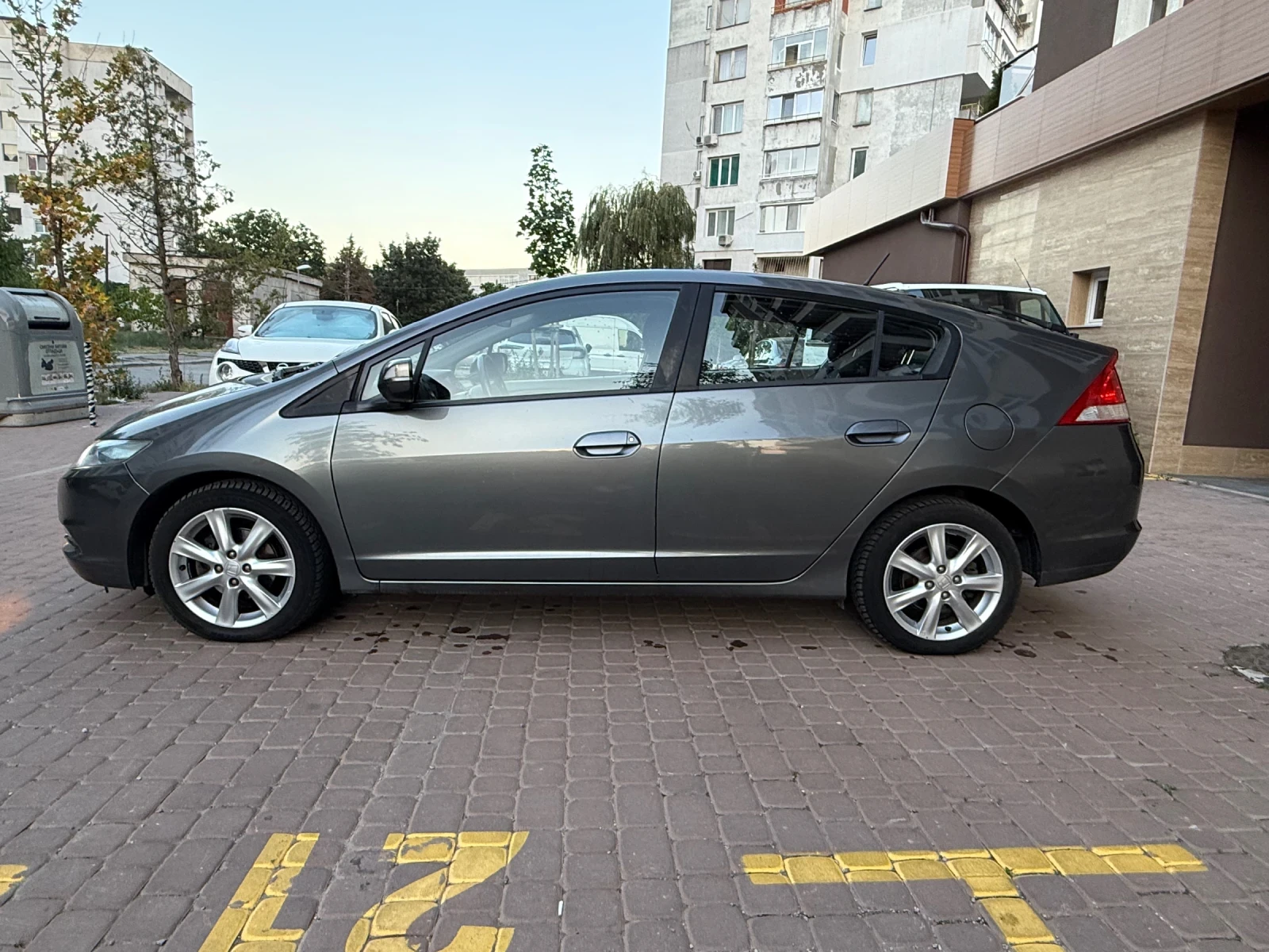 Honda Insight ТОП СЪСТОЯНИЕ, снимка 8 - Автомобили и джипове - 55591535