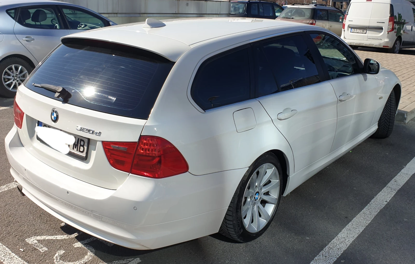 BMW 320 D, снимка 4 - Автомобили и джипове - 56513616