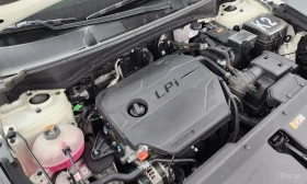 Kia Sportage 2.0* LPG* ОБДУХВАНЕ* LANE* ASSIST* КАМЕРА* КЕЙЛЕС* | Auto.bg — изображение 17