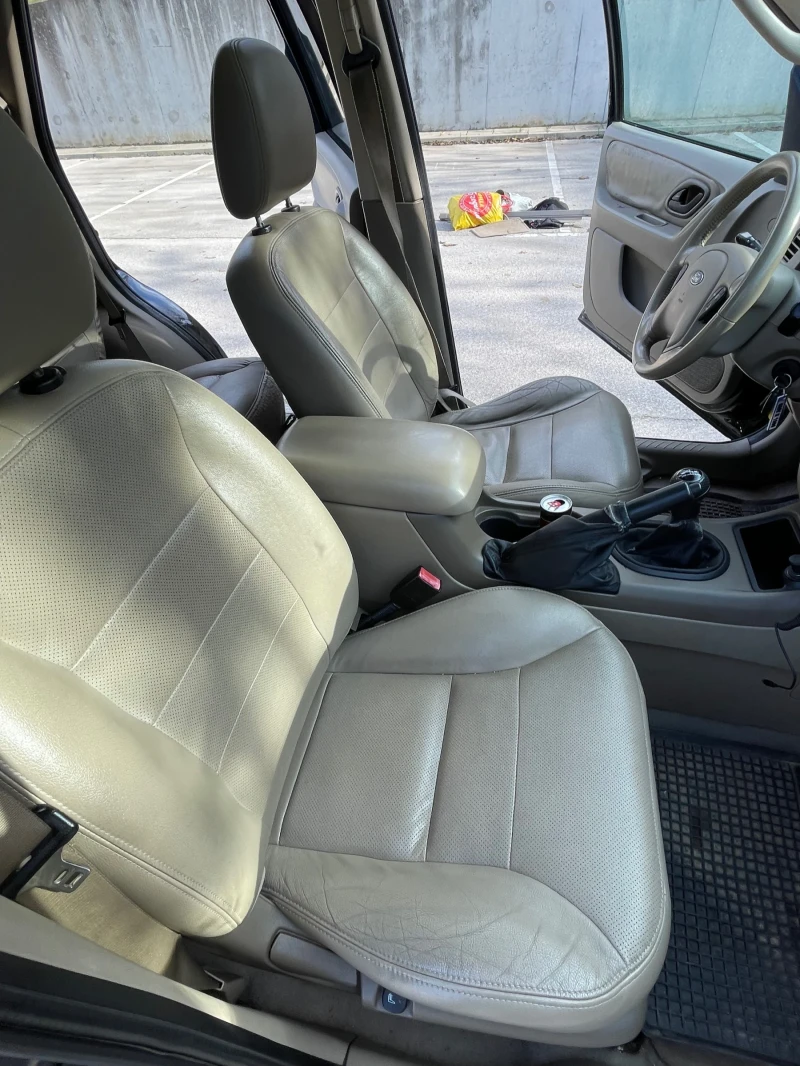 Ford Maverick EXKLUSIVE-2, 3 L-150 PS-4/4 -LEDER-KLIMA , снимка 16 - Автомобили и джипове - 52420991