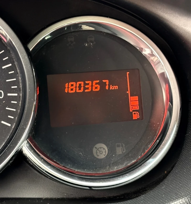 Dacia Duster 1.6i, GPL, FACELIFT, EURO 5B, TOP, снимка 16 - Автомобили и джипове - 52439790