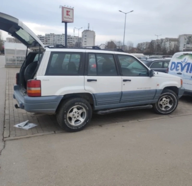 Jeep Grand cherokee, снимка 3 - Автомобили и джипове - 53062472