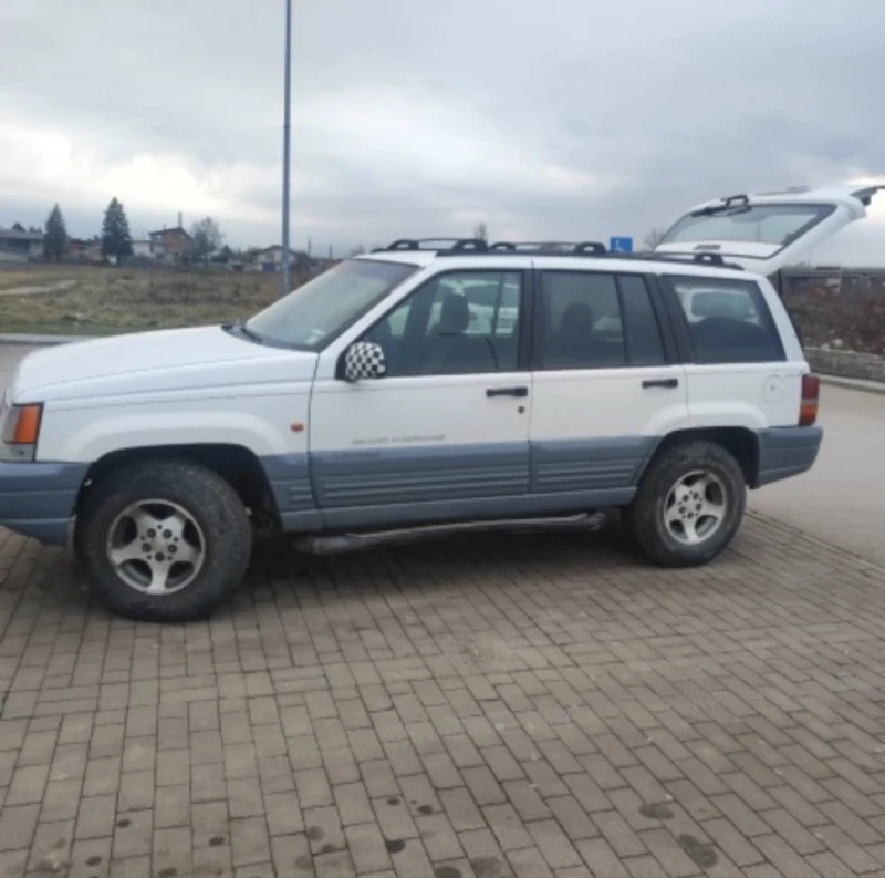 Jeep Grand cherokee, снимка 2 - Автомобили и джипове - 53062472