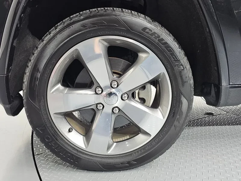 Jeep Cherokee 3.0D AWD Overland - САМО 30% АВАНС, снимка 5 - Автомобили и джипове - 55662012
