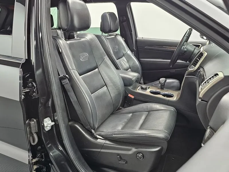 Jeep Cherokee 3.0D AWD Overland - САМО 30% АВАНС, снимка 11 - Автомобили и джипове - 55662012