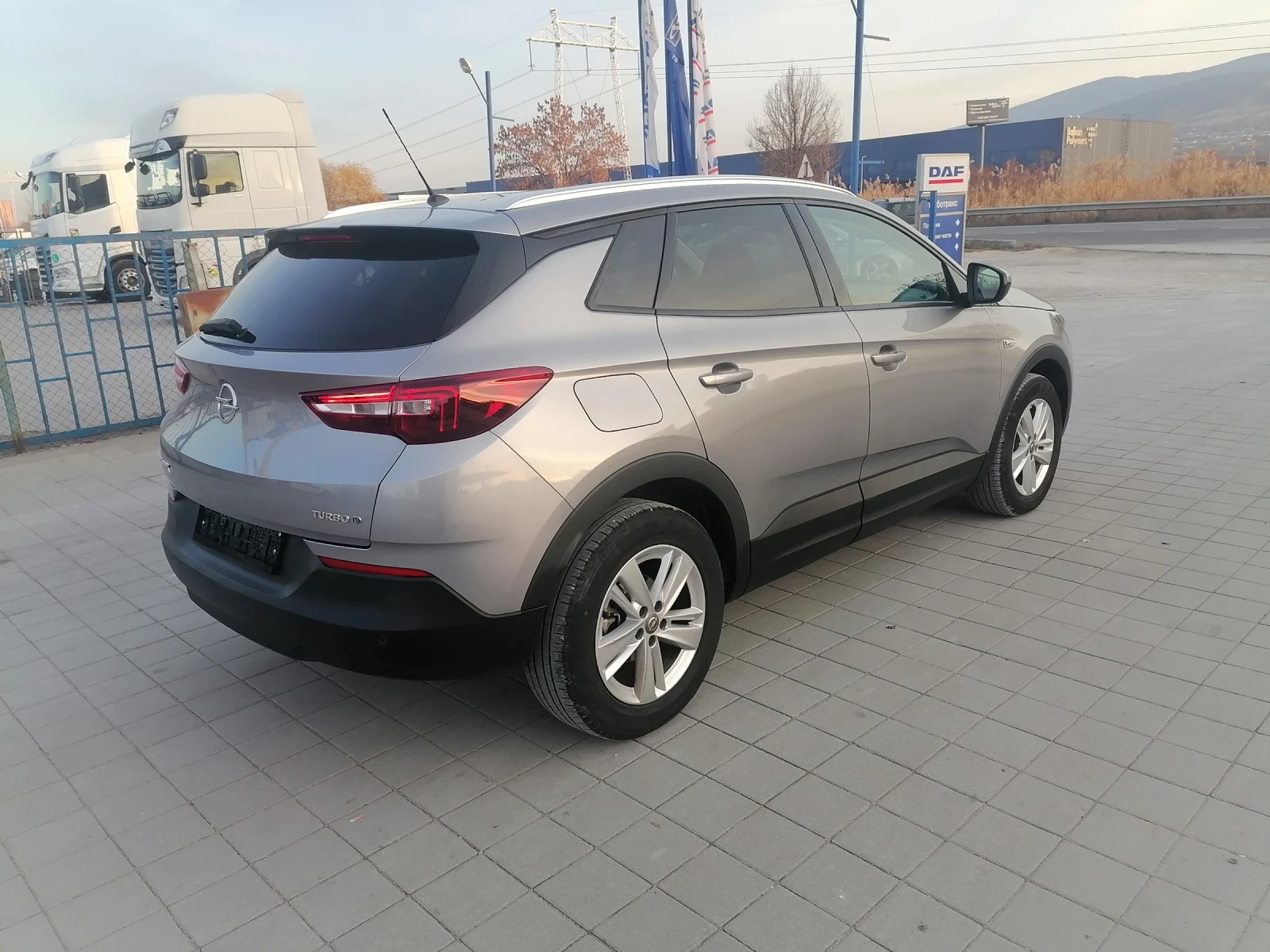 Opel Crossland X  - изображение 6