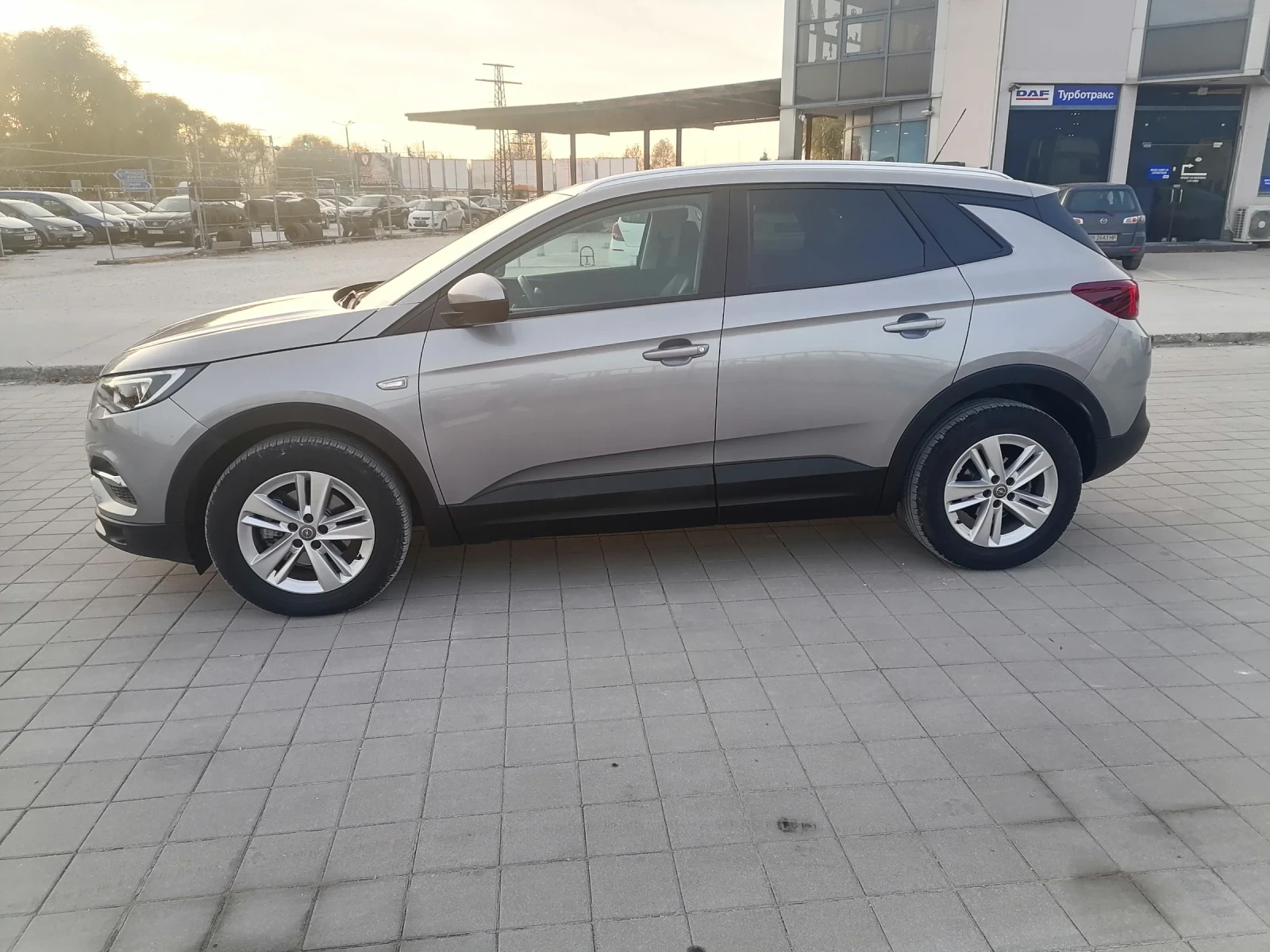 Opel Crossland X  - изображение 3