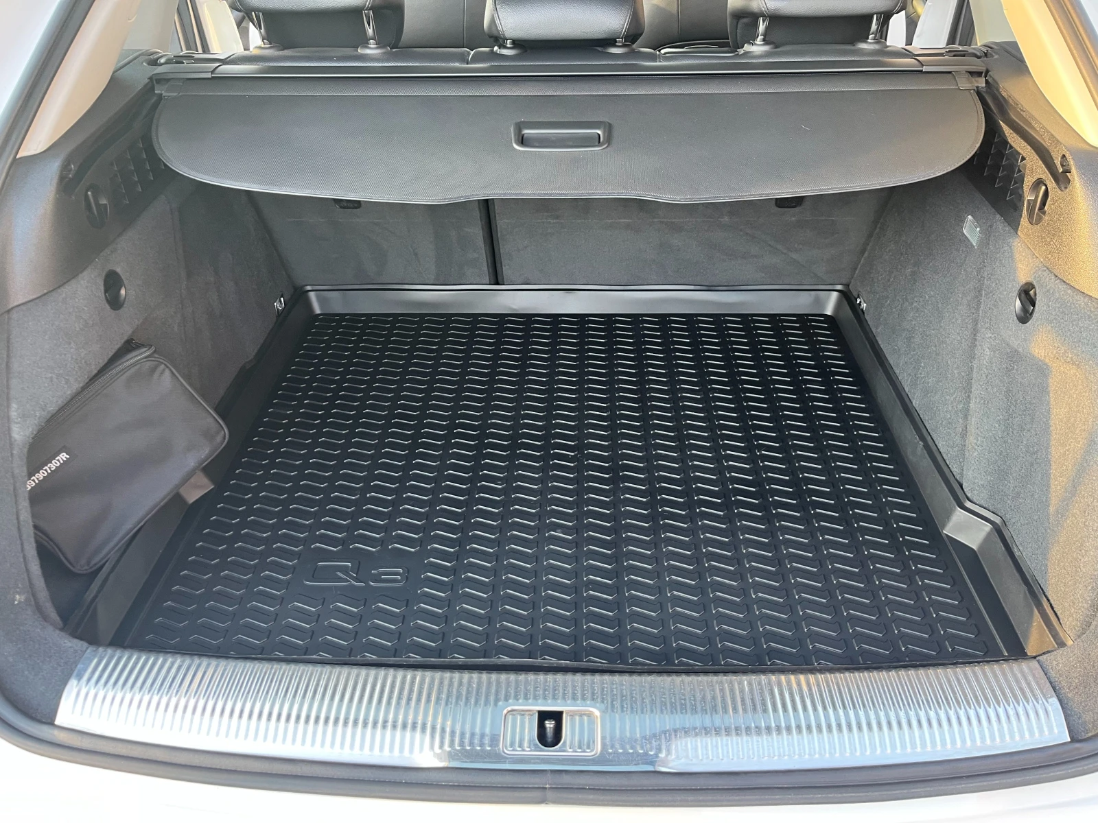 Audi Q3 Facelift* Quattro* S-Line* Панорама* , снимка 15 - Автомобили и джипове - 53975099