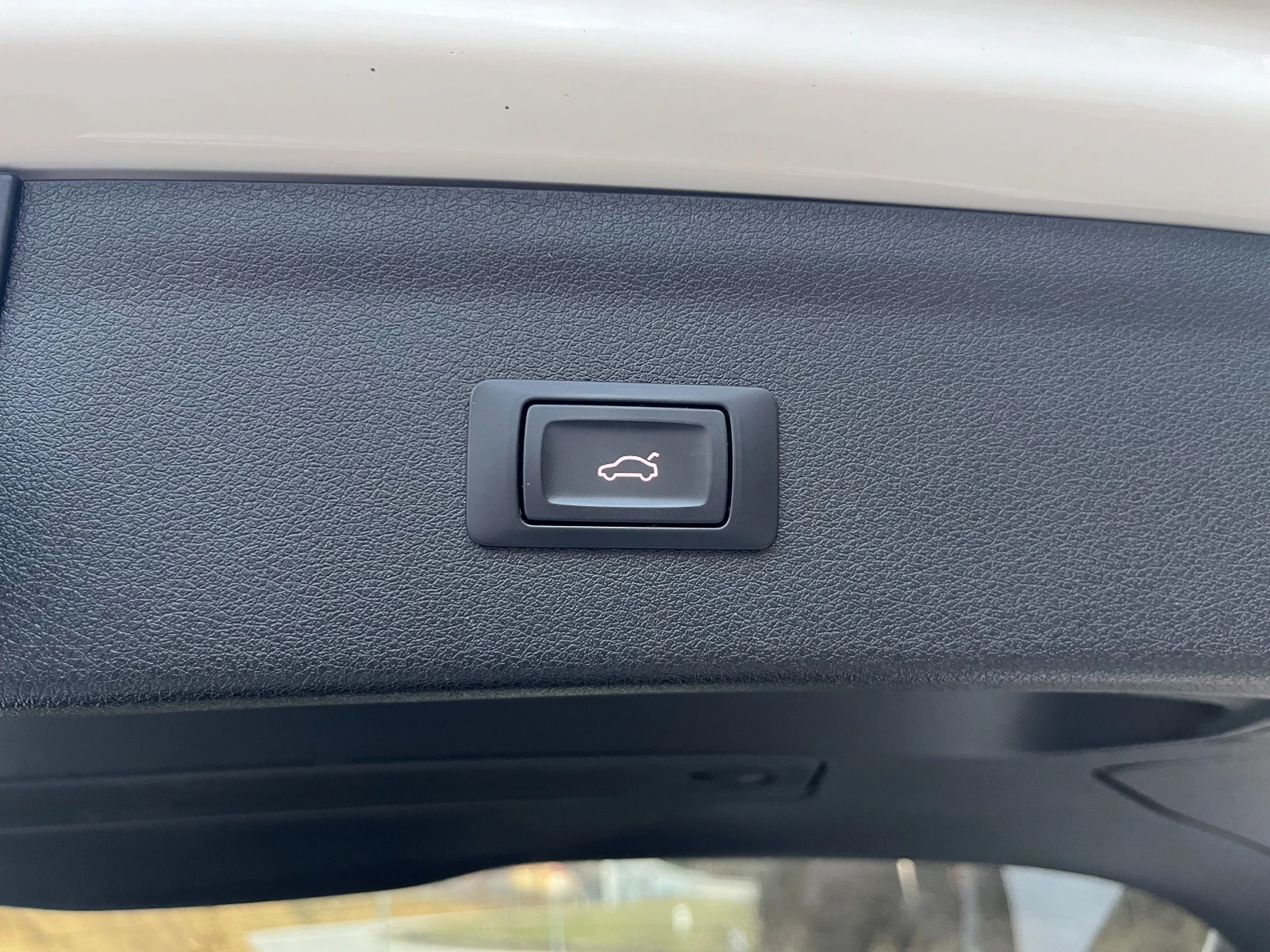 Audi Q3 Facelift* Quattro* S-Line* Панорама* , снимка 14 - Автомобили и джипове - 53975099