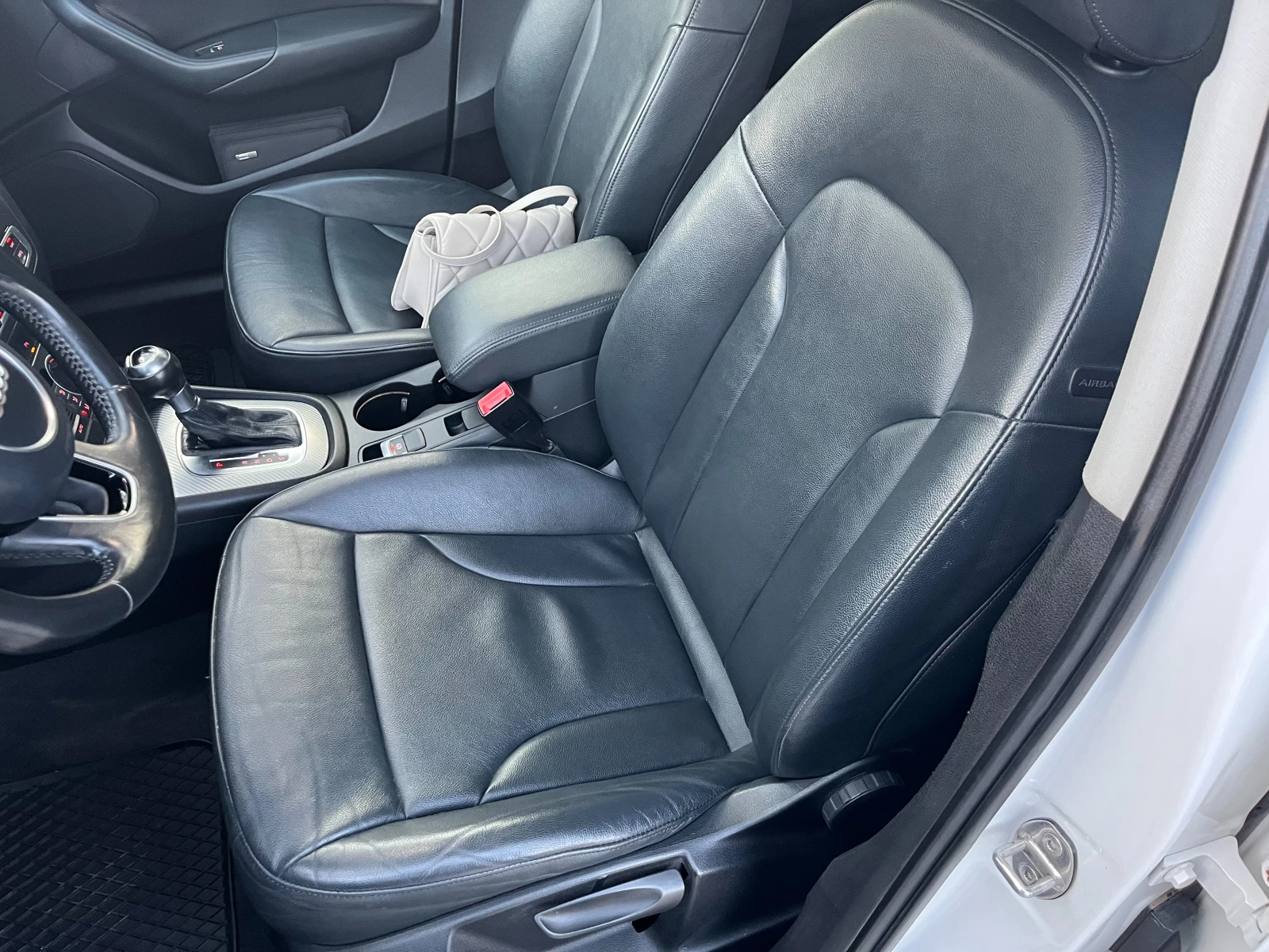 Audi Q3 Facelift* Quattro* S-Line* Панорама* , снимка 9 - Автомобили и джипове - 53975099