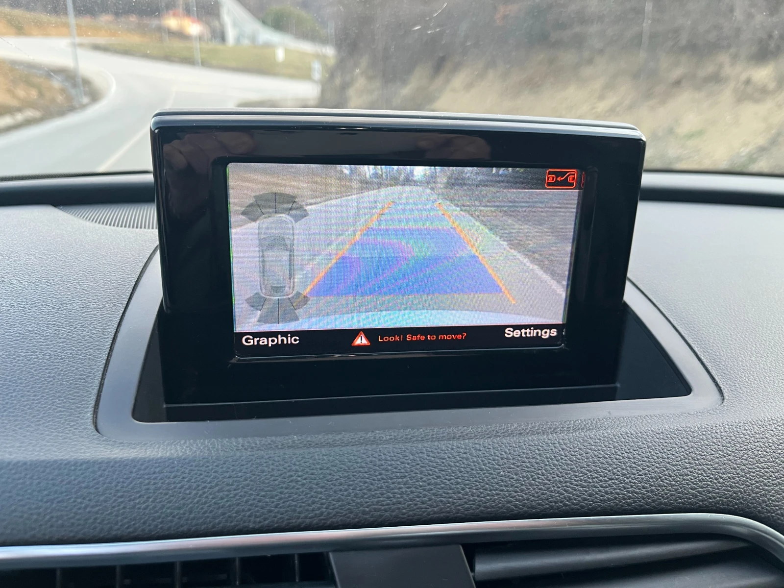 Audi Q3 Facelift* Quattro* S-Line* Панорама* , снимка 13 - Автомобили и джипове - 53975099