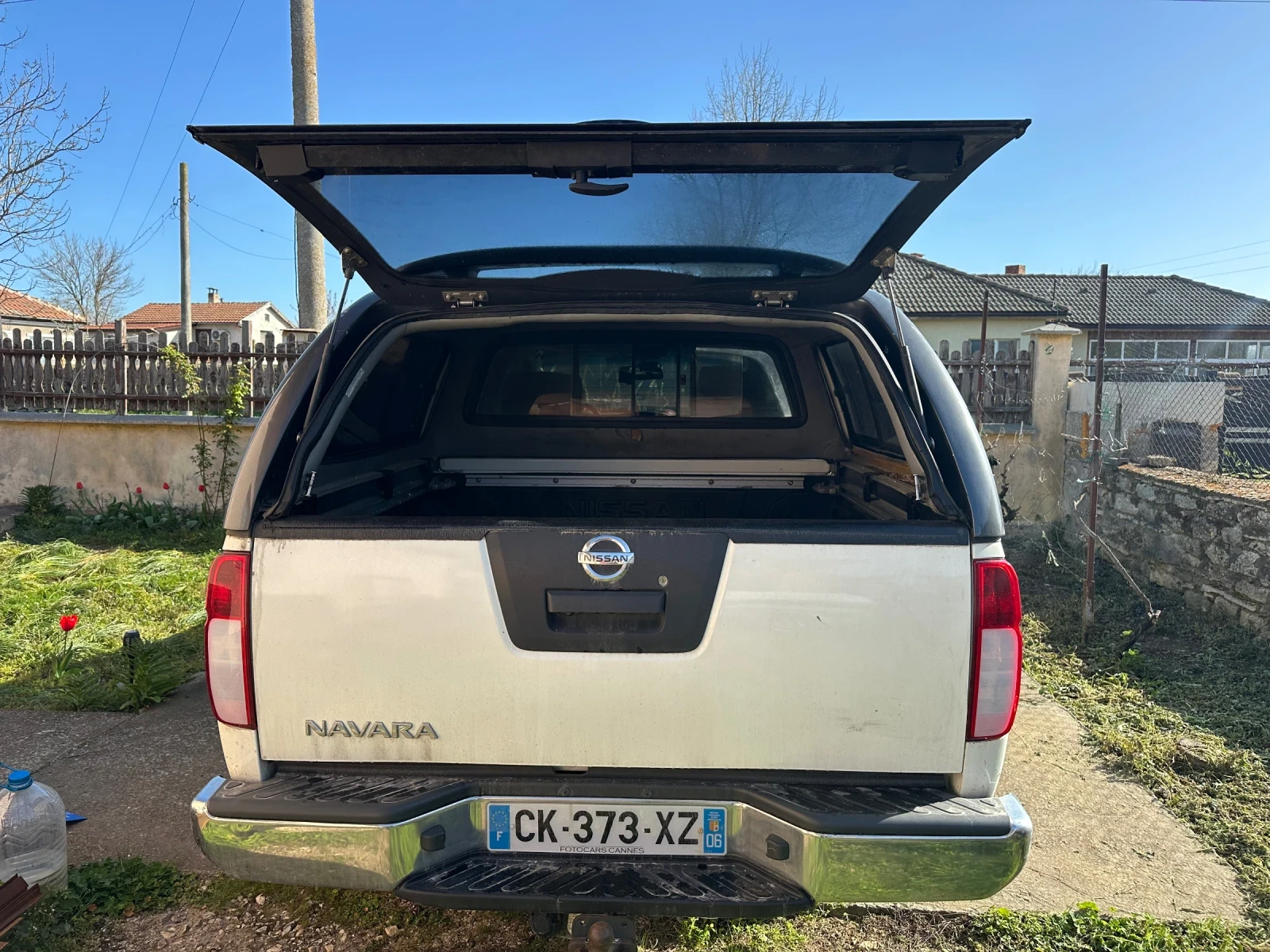 Nissan Navara V6, снимка 17 - Автомобили и джипове - 54654353