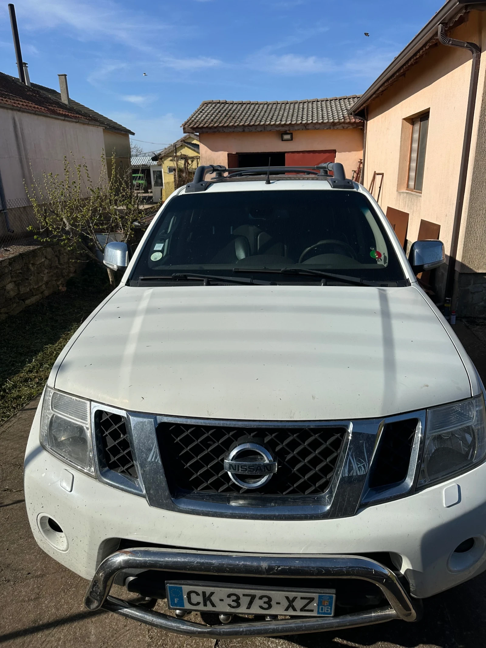 Nissan Navara V6, снимка 15 - Автомобили и джипове - 54654353