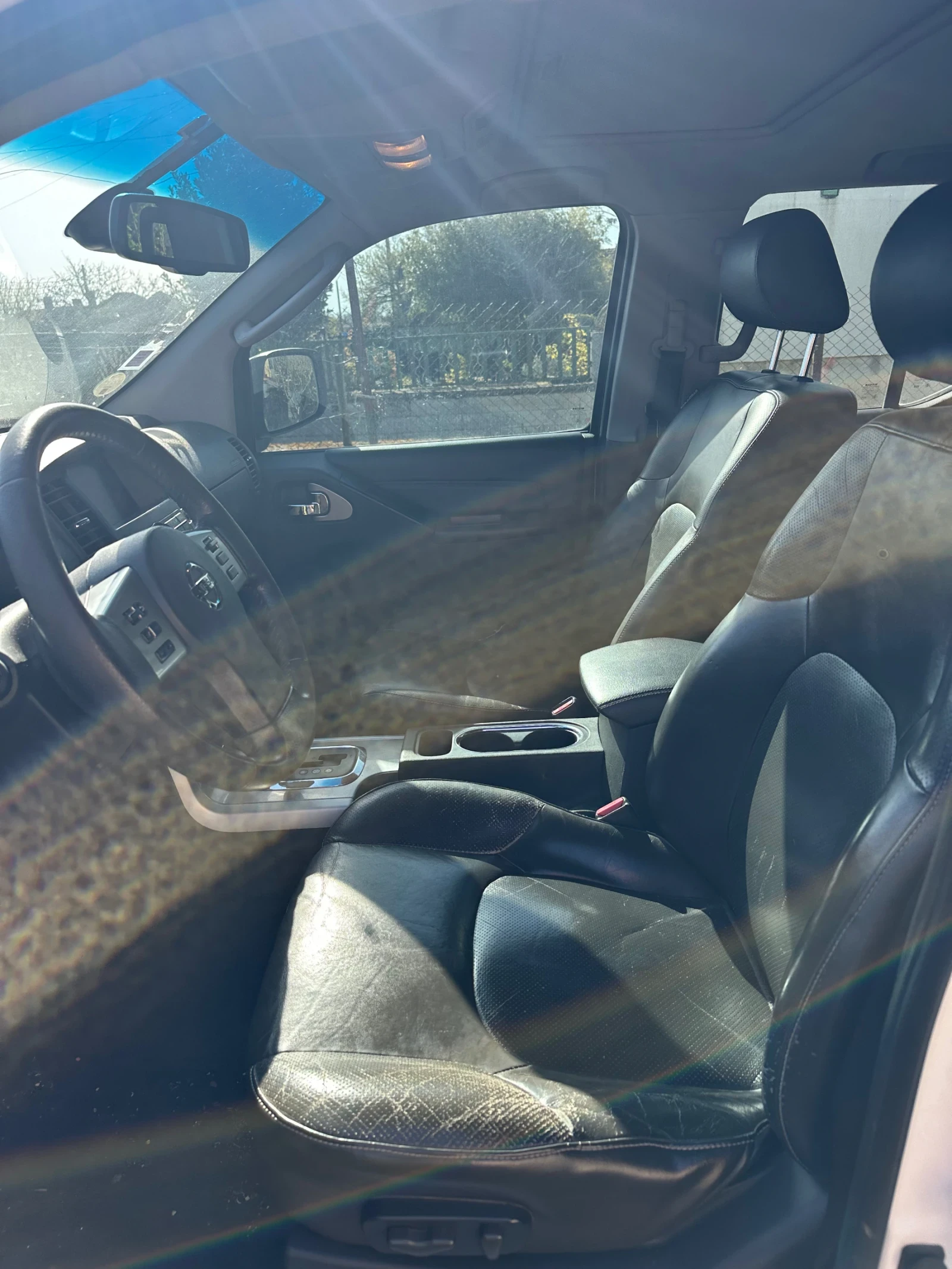 Nissan Navara V6, снимка 10 - Автомобили и джипове - 54654353