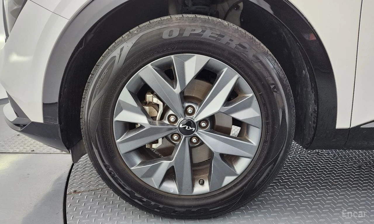 Kia Sportage 2.0* LPG* ОБДУХВАНЕ* LANE* ASSIST* КАМЕРА* КЕЙЛЕС*, снимка 5 - Автомобили и джипове - 54823222