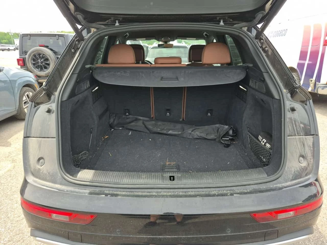 Audi Q5 KOMFORT/КОЖА/ПОДГРЕВ/CARFAX/ФИНАНСИРАНЕ, снимка 12 - Автомобили и джипове - 54904671